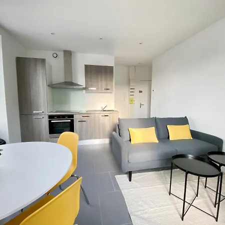 Magnifique T2 40m2 Lumineux, Moderne Et Rénové Avec Fibre